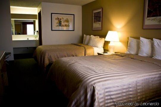 Pepper Tree Hotel